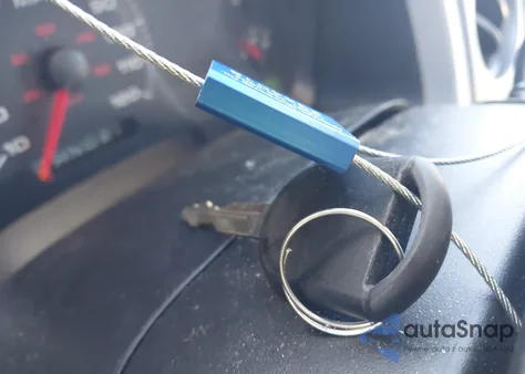 2004 Ford F-150 Stx/Xl/Xlt z USA, uszkodzony, nr VIN 1FTRX14W74NB08941